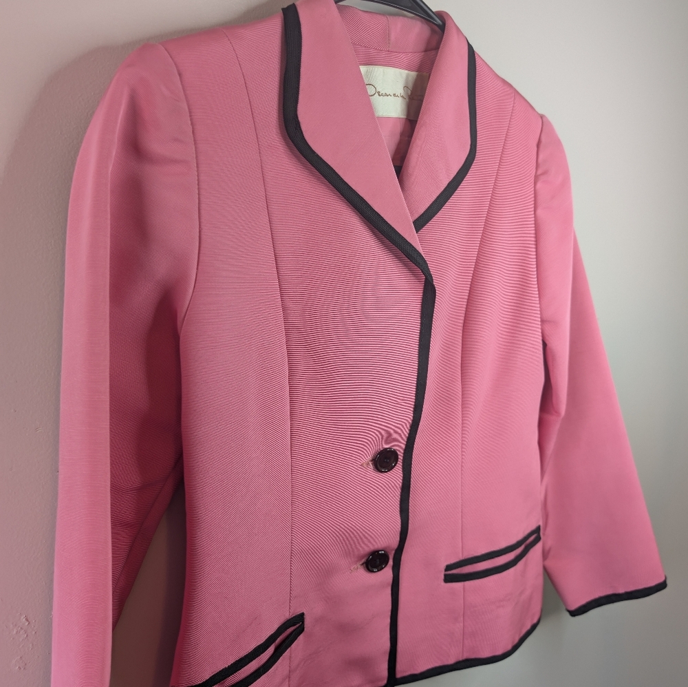 Vintage '80s Oscar De La Renta Size 10 Pink Women's Jacket with Black Trim - Picture 4 of 9